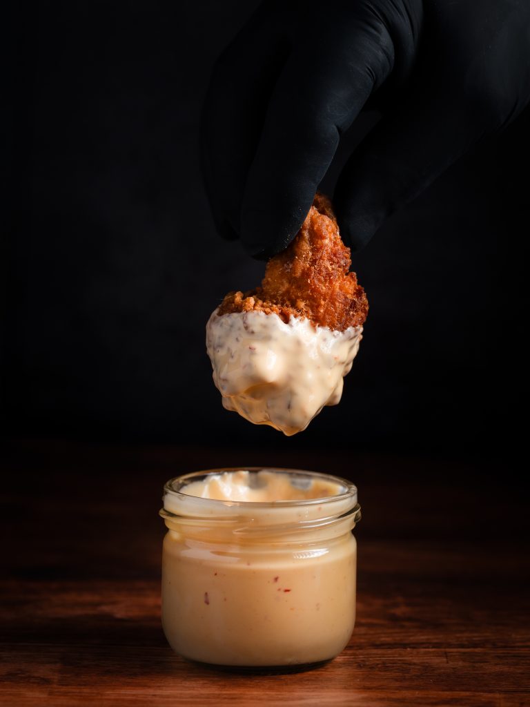 Knusprige Chicken Wings treffen Chili Cheese